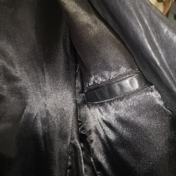 Men's 3/4 black leather coat size Medium - Picture 14 of 16